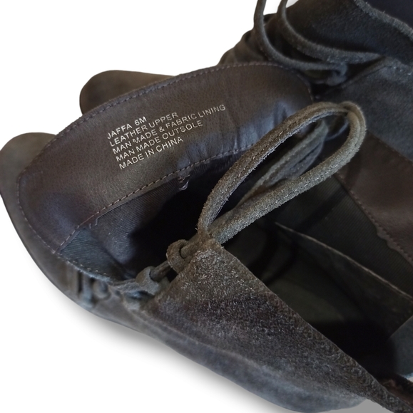 Like New 🌷 Yellow Box Women's Jaffa Charcoal Suede Strappy Ankle Boots - Picture 15 of 16